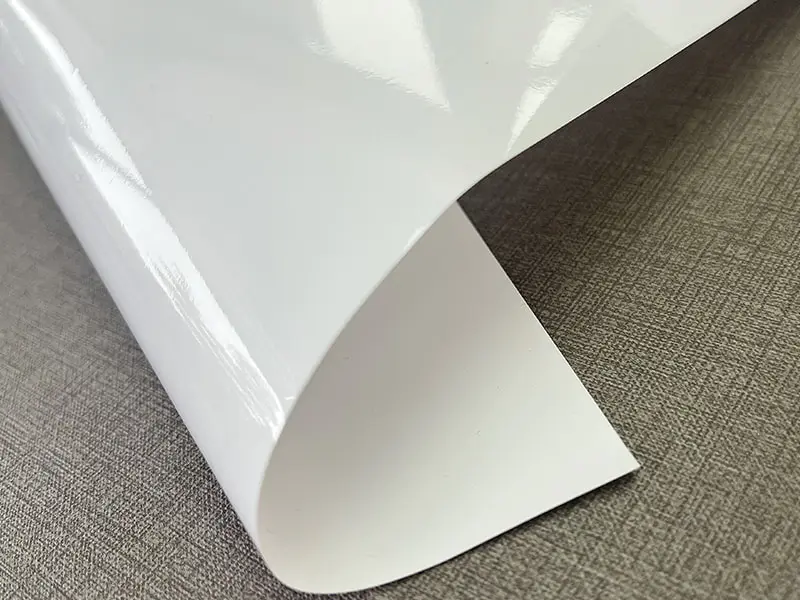 Magasfényű PVC dekoratív fólia